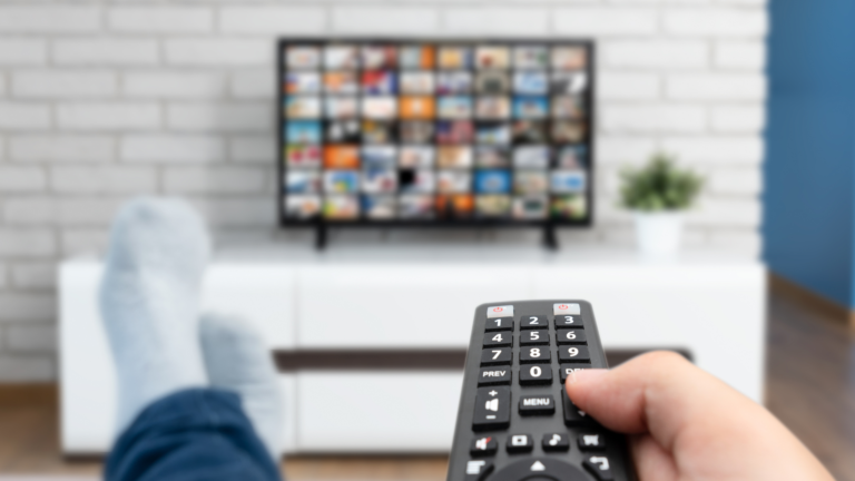 stasera in tv programmi film e partita di calcio 15 maggio