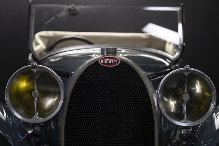 "Bugatti: Un Viaggio Cinematografico tra Innovazione e Passione", il Film che Rivoluzionerà il 2026