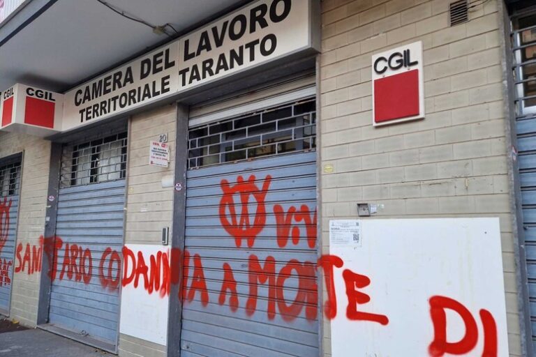 Vandalismo No Vax a Taranto: Attacco alla Cgil tra Rabbia e Intimidazione