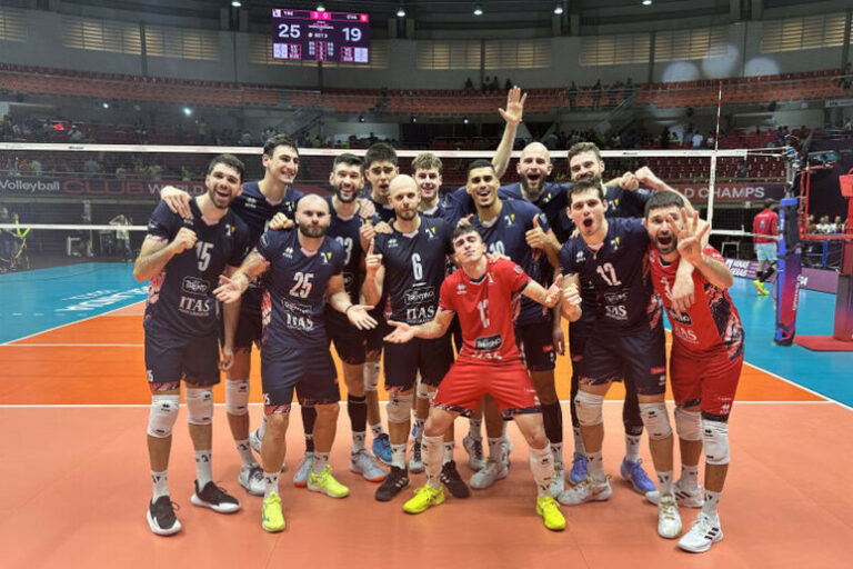 Il Trionfo Italiano al Mondiale di Pallavolo: Trentino batte Civitanova e vola in finale