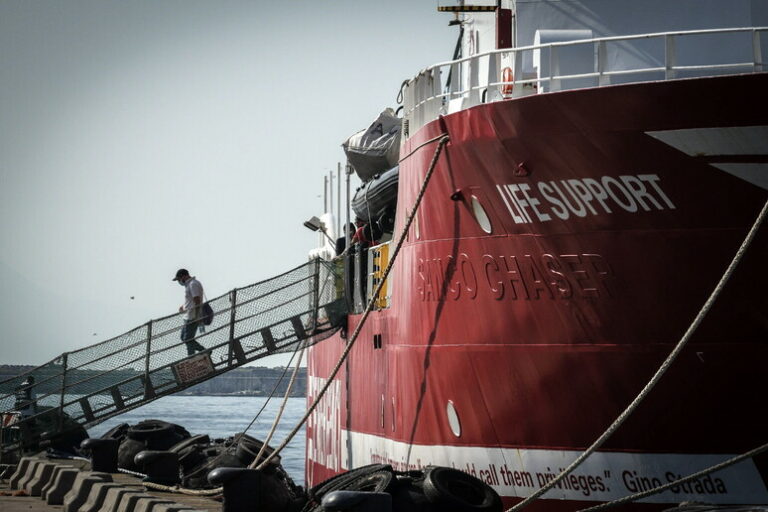 Odissea Moderna: 34 Speranze Attraversano il Mare della Disperazione