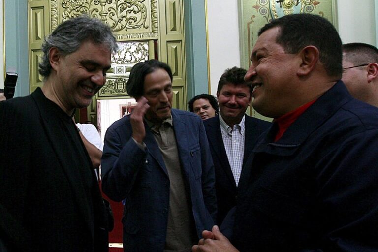 Bocelli e Nella Incantano Caracas: Un Ritorno Storico nella Capitale Venezuelana