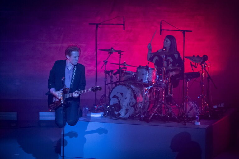 Franz Ferdinand Elettrizzano Milano: Una Notte di Pura Energia Rock