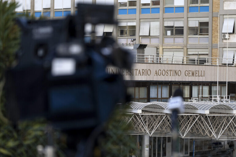 La Colazione del Papa: Un Aggiornamento Mattutino che Rassicura i Fedeli