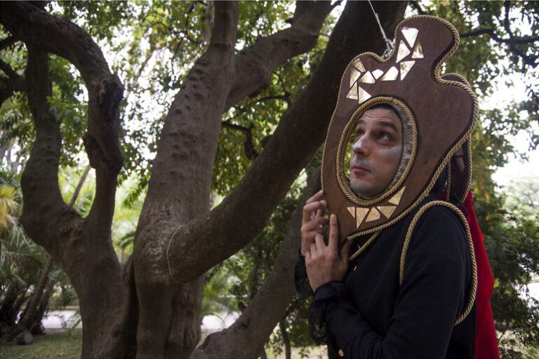 Storie tra le Foglie: L'Orto Botanico di Napoli si trasforma in Palcoscenico per le "Fiabe di Primavera"