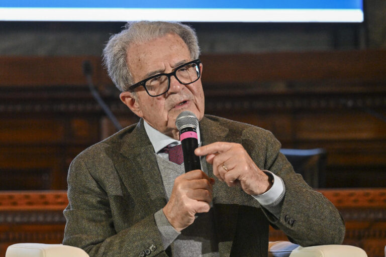 Europa: tra invisibilità e crisi di identità, il monito di Prodi