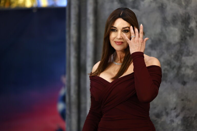 Monica Bellucci tra Cinema, Famiglia e Riflessioni: Un Bilancio alla 71ª Edizione del Festival di Taormina